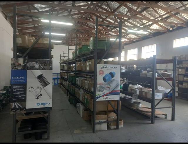 INDUSTRIAL PROPERTY TO RENT IN NORTH END